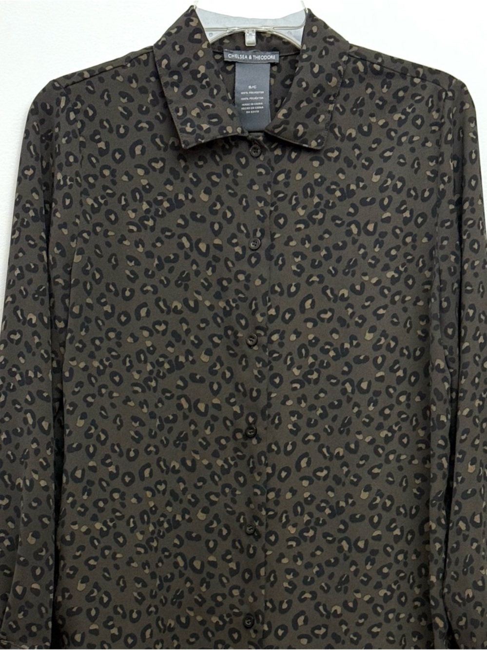 Chelsea & Theodore Black and Olive Gray Leopard Print Blouse